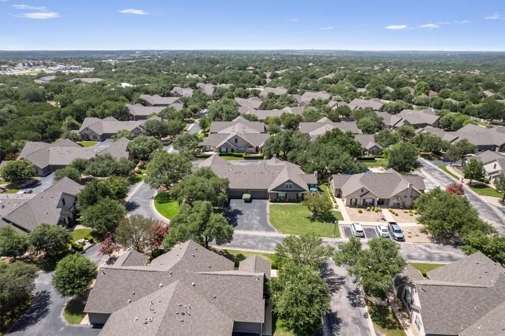 30 Wildwood Drive #184 Georgetown, TX 78633