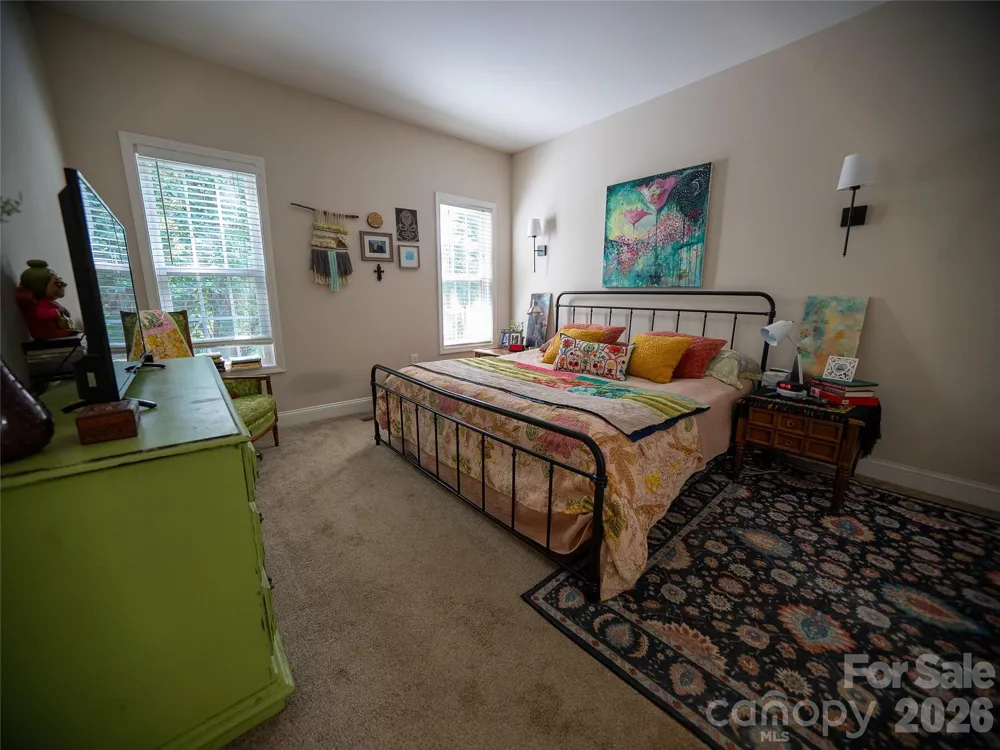 1392 21st Avenue NE Hickory, NC 28601