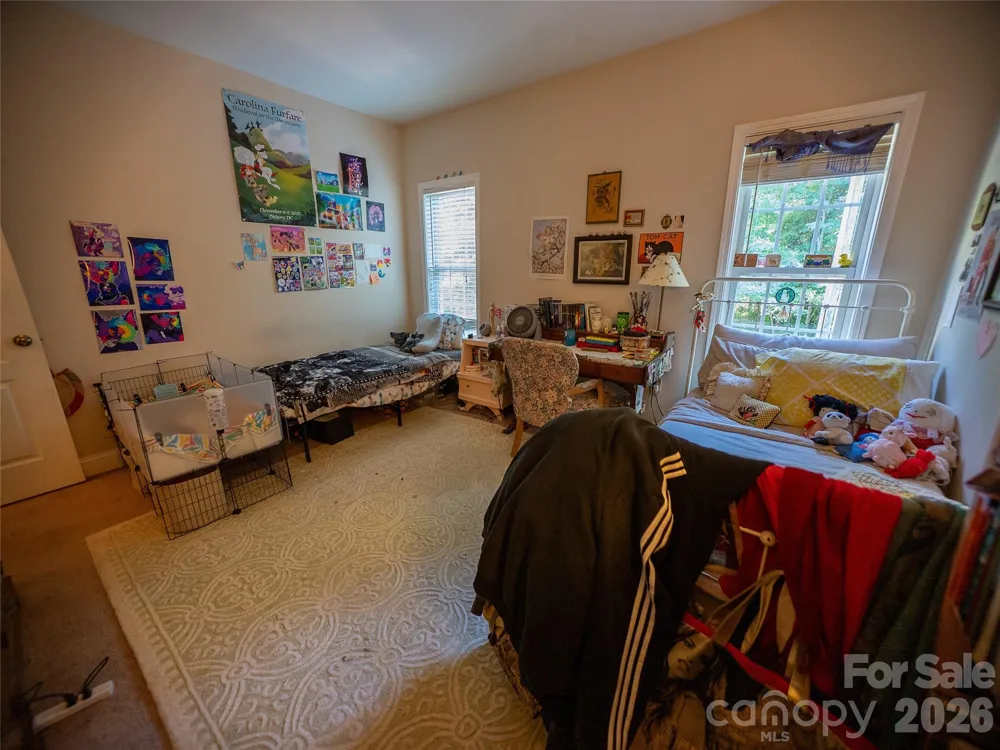 1392 21st Avenue NE Hickory, NC 28601
