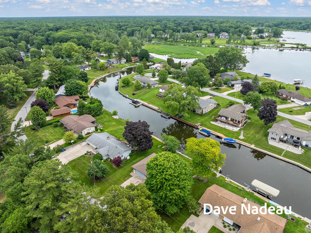 17832 Channel View Drive Spring Lake, MI 49456