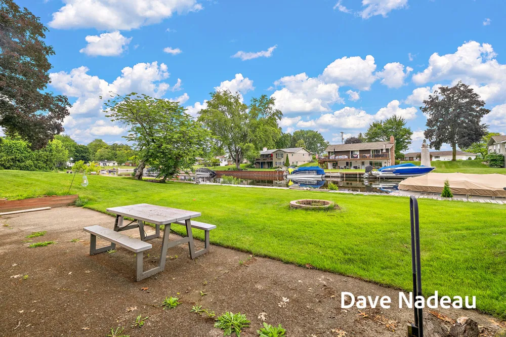 17832 Channel View Drive Spring Lake, MI 49456
