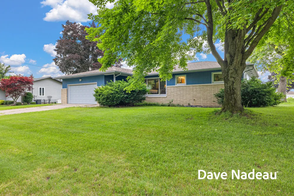 17832 Channel View Drive Spring Lake, MI 49456