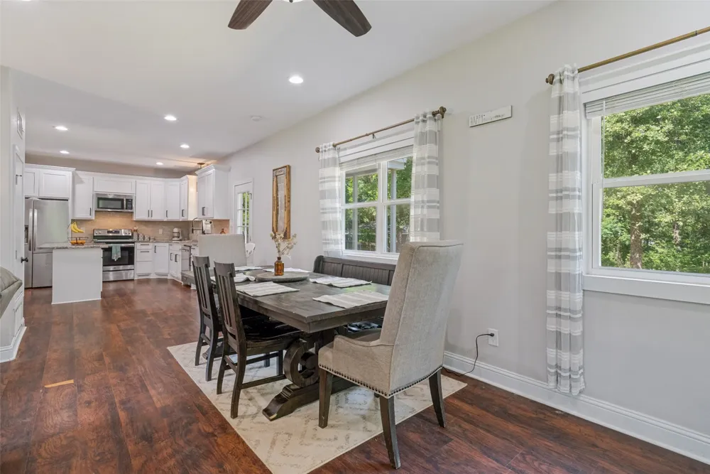 2341 Oak Leaf Trail Cleburne, TX 76031