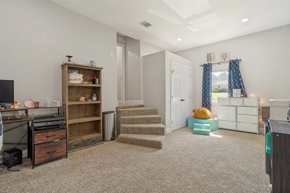 2341 Oak Leaf Trail Cleburne, TX 76031