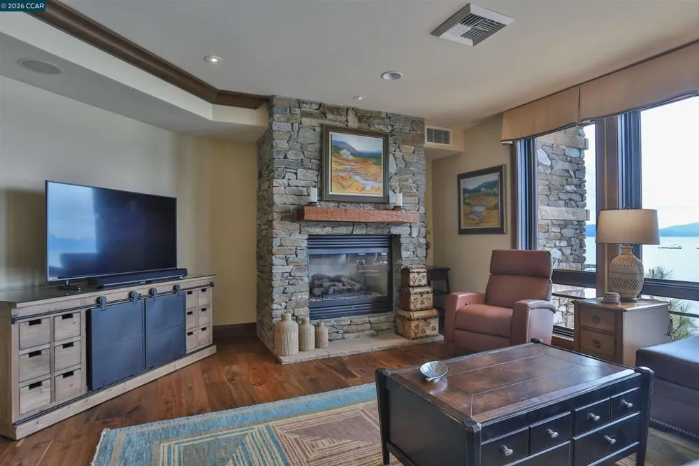 6750 North Lake Blvd #2E Tahoe Vista, CA 96148