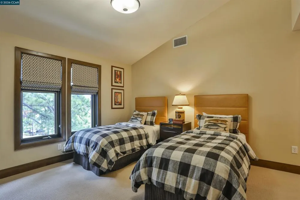 6750 North Lake Blvd #2E Tahoe Vista, CA 96148