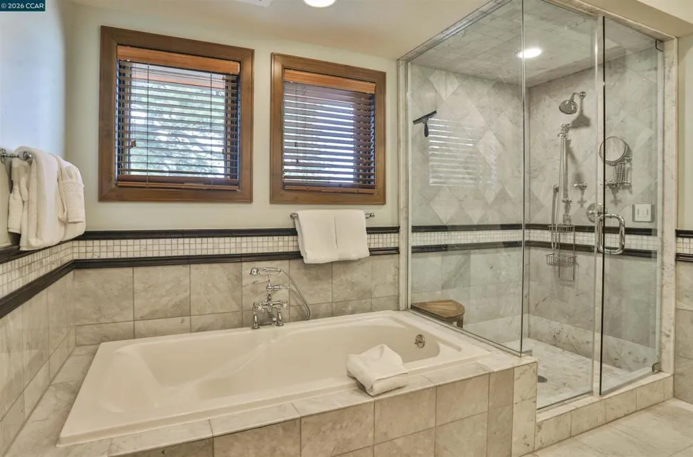 6750 North Lake Blvd #2E Tahoe Vista, CA 96148