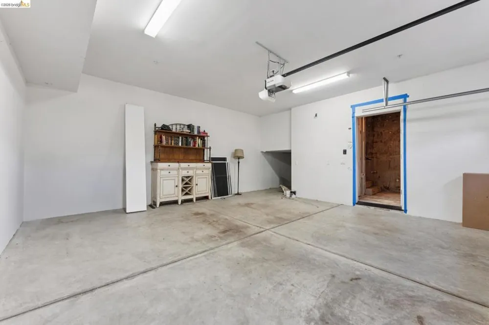 5917 Balboa Oakland, CA 94611