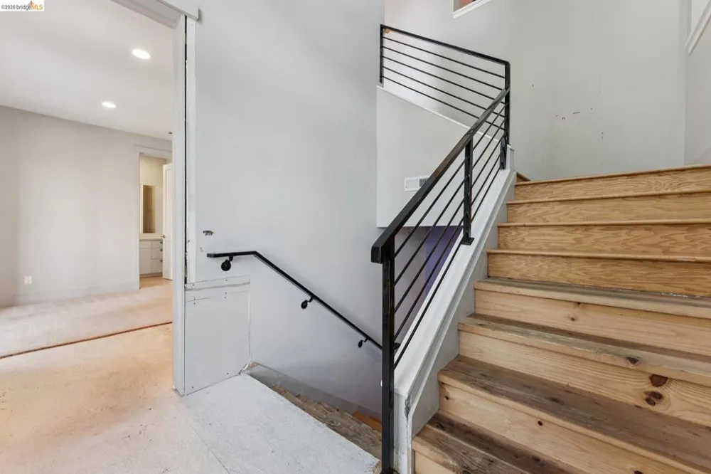 5917 Balboa Oakland, CA 94611