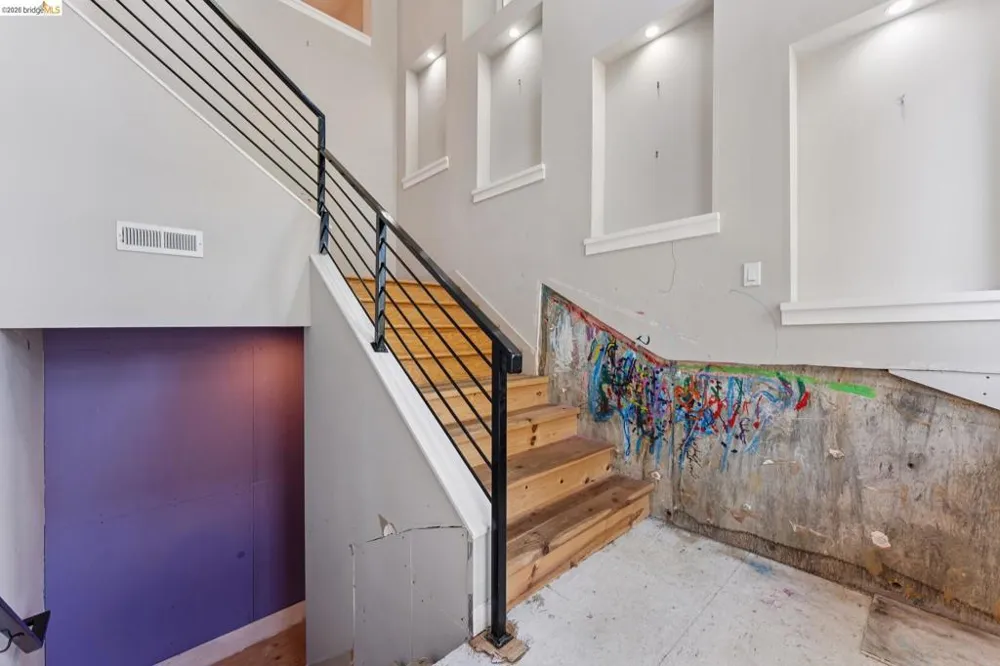 5917 Balboa Oakland, CA 94611