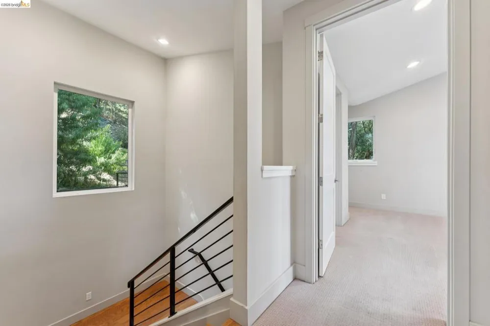 5917 Balboa Oakland, CA 94611