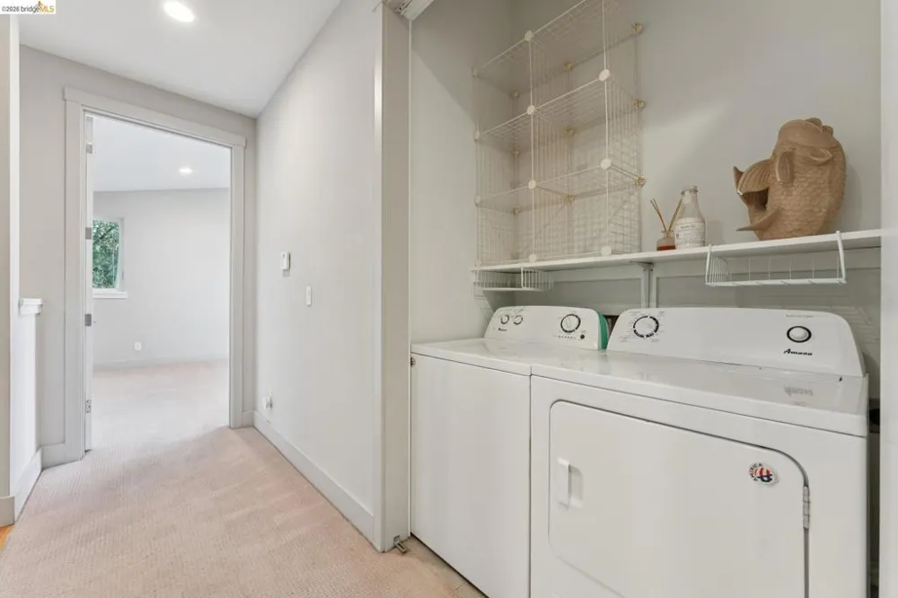 5917 Balboa Oakland, CA 94611