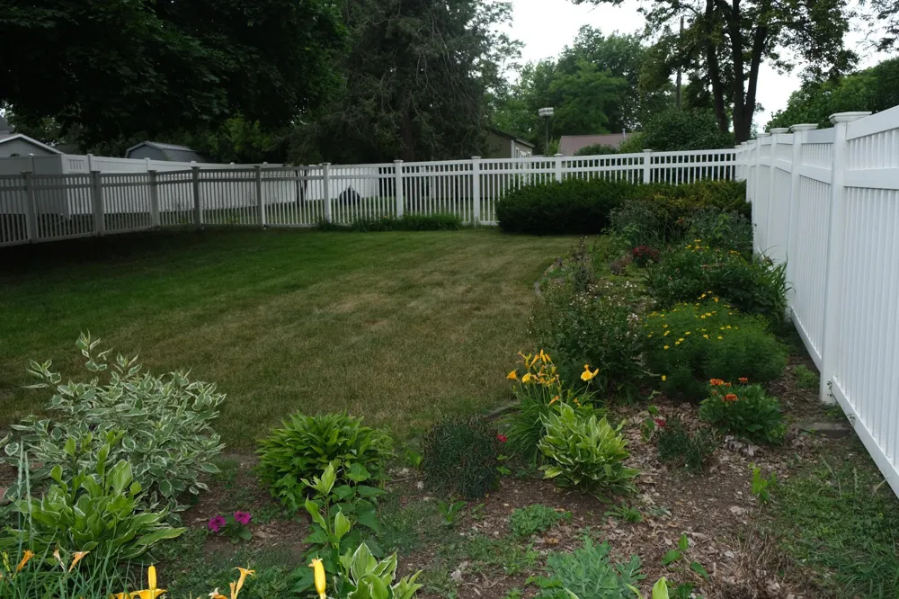 401 Logan Avenue Jackson, MN 56143