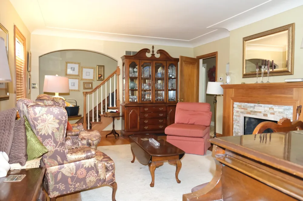 401 Logan Avenue Jackson, MN 56143