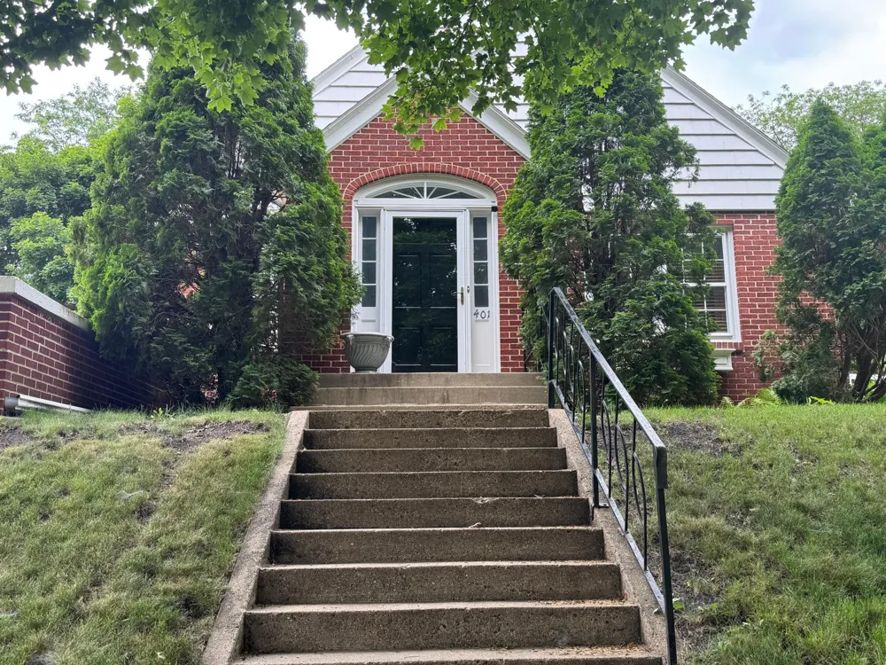 401 Logan Avenue Jackson, MN 56143