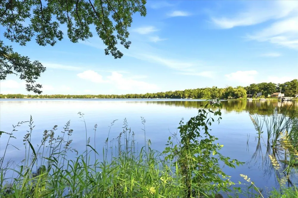 796 Magnor Lake Drive Clayton, WI 54004