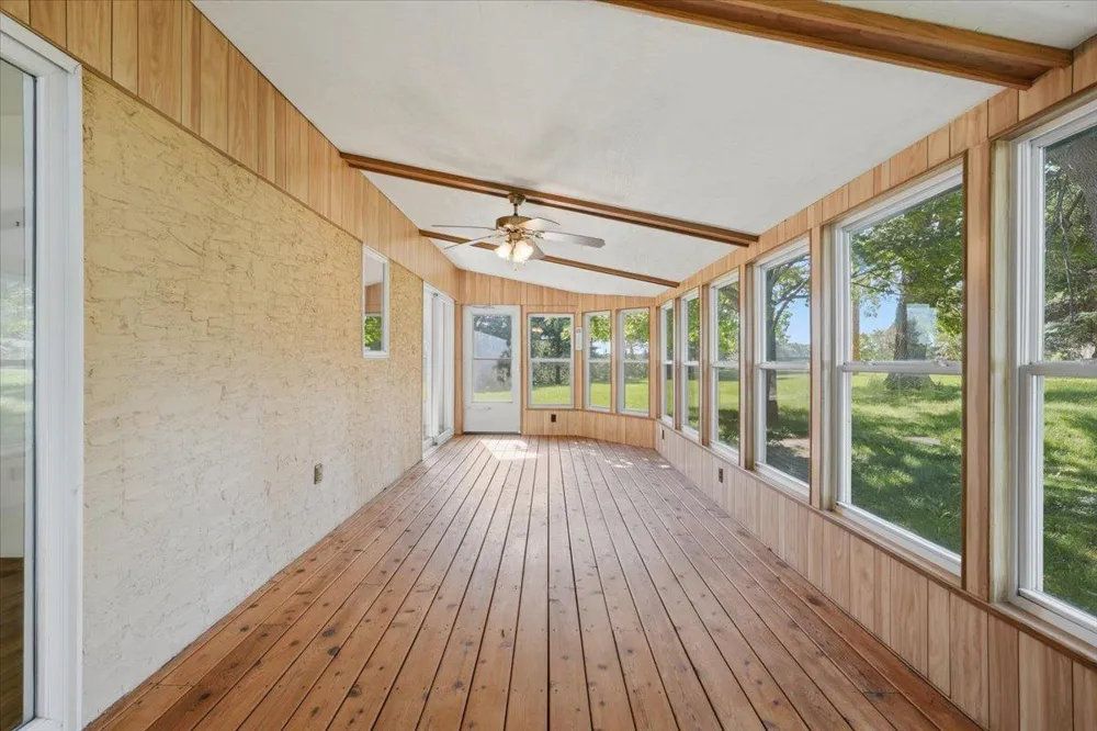 796 Magnor Lake Drive Clayton, WI 54004