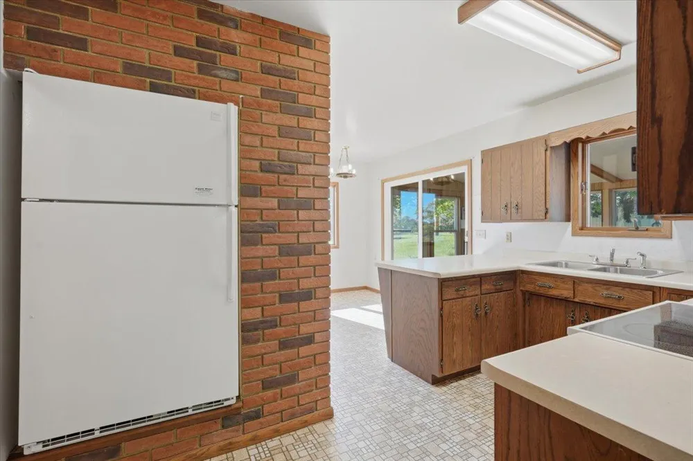 796 Magnor Lake Drive Clayton, WI 54004