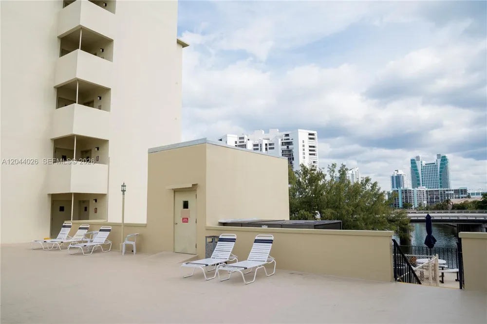 200 Diplomat Pkwy #234 Hallandale Beach, FL 33009