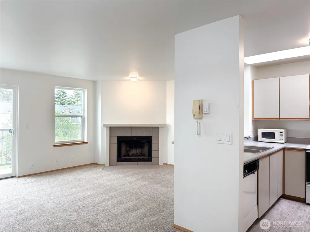 124 SW 154th Street #302 Burien, WA 98166