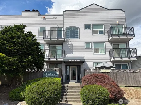 124 SW 154th Street #302