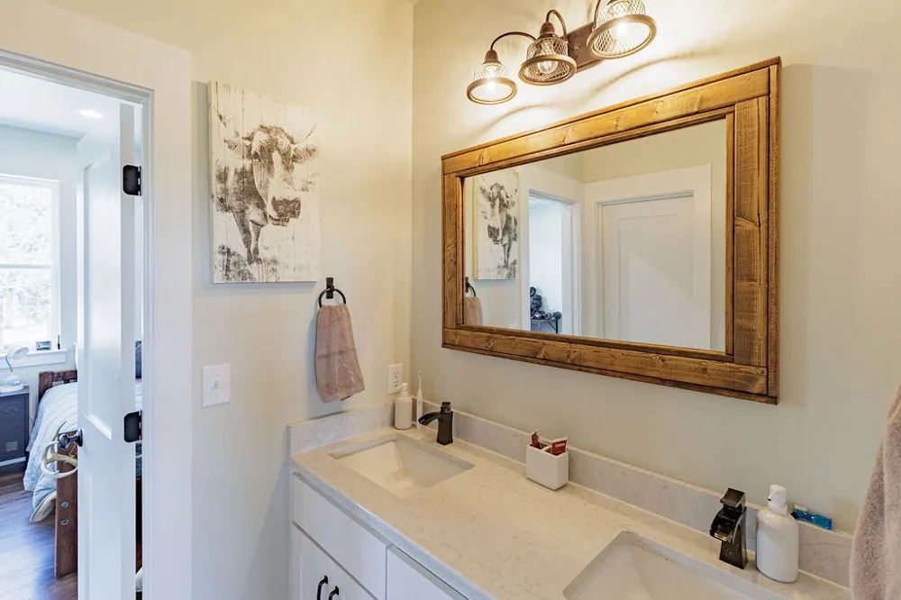 2094 Jim Harry Loop Sunset, TX 76270