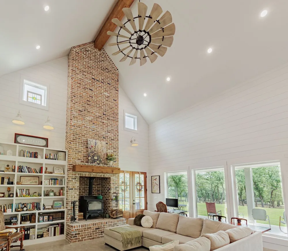 2094 Jim Harry Loop Sunset, TX 76270