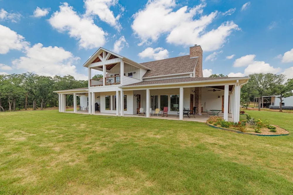 2094 Jim Harry Loop Sunset, TX 76270