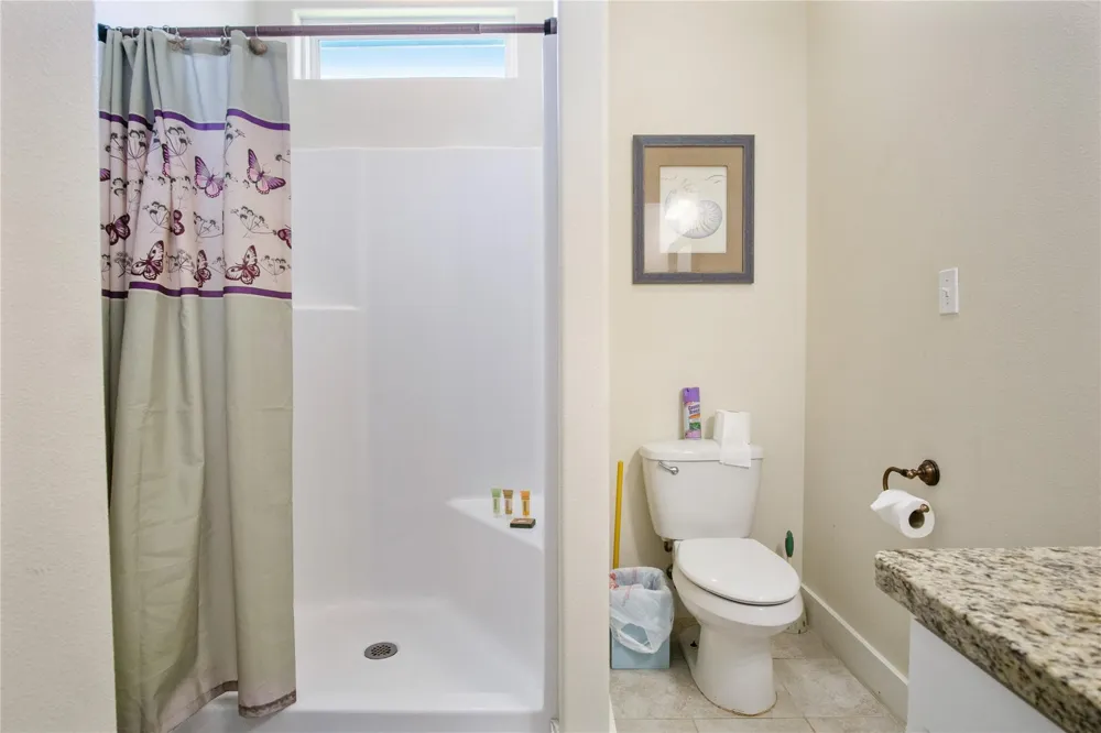 988 Gulf Road Crystal Beach, TX 77650