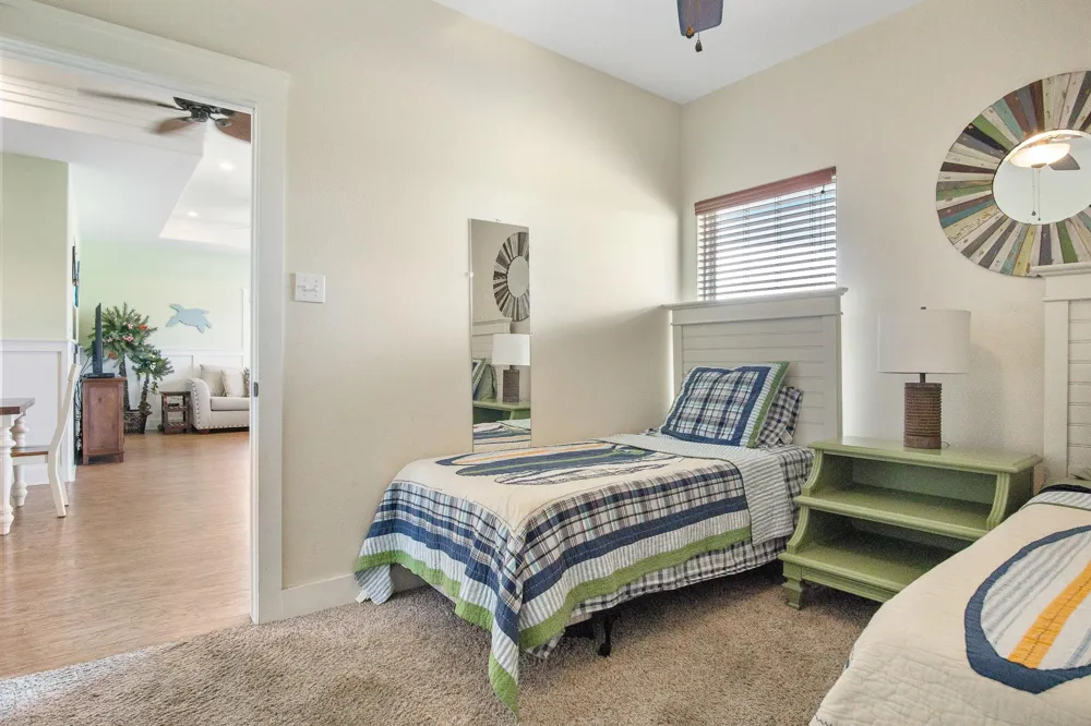988 Gulf Road Crystal Beach, TX 77650