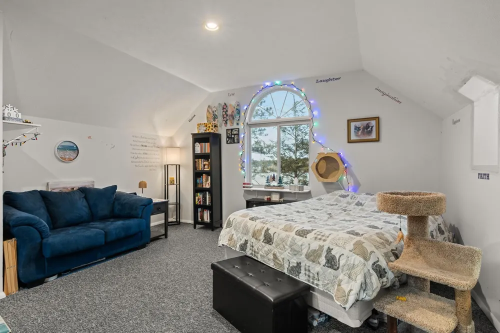 4411 Lakeview Trail East Bay Township, MI 49696
