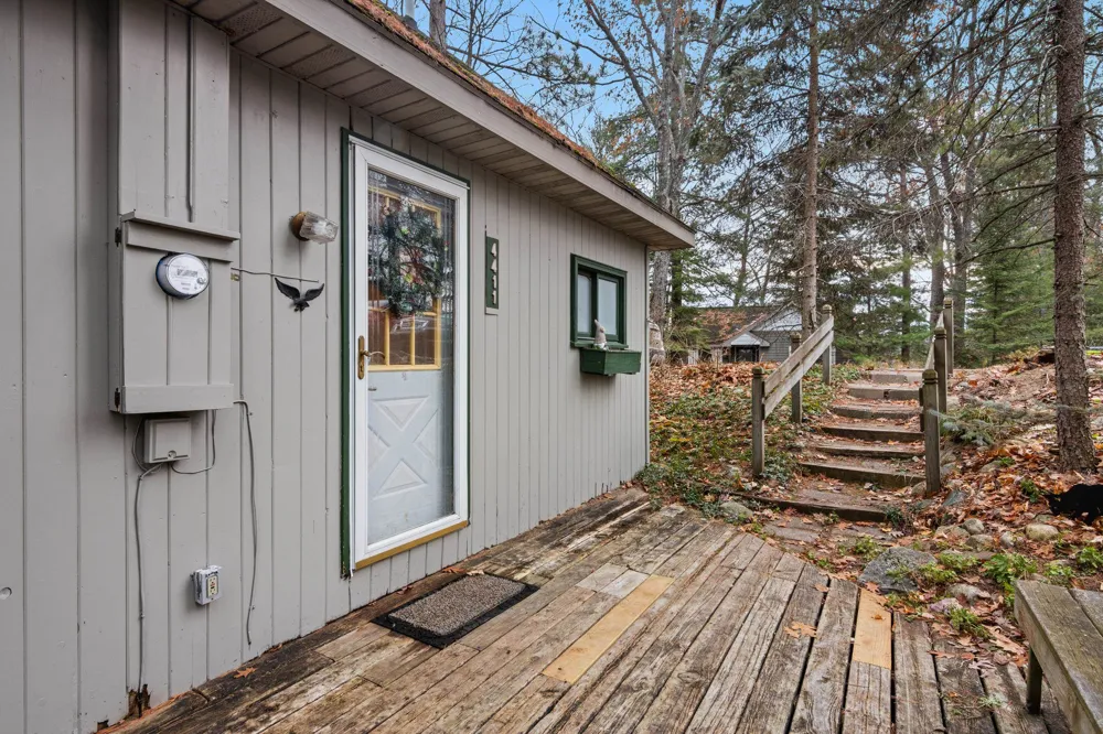 4411 Lakeview Trail East Bay Township, MI 49696