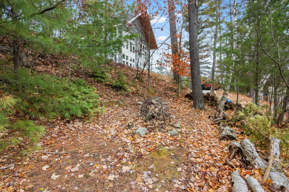 4411 Lakeview Trail East Bay Township, MI 49696