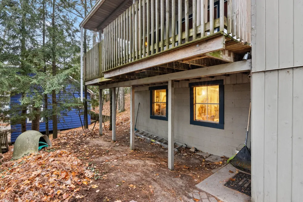 4411 Lakeview Trail East Bay Township, MI 49696