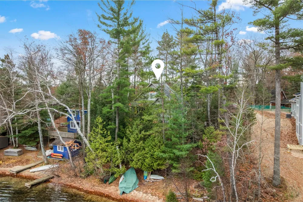 4411 Lakeview Trail East Bay Township, MI 49696