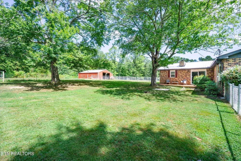 111 Guffey Lane Jamestown, TN 38556