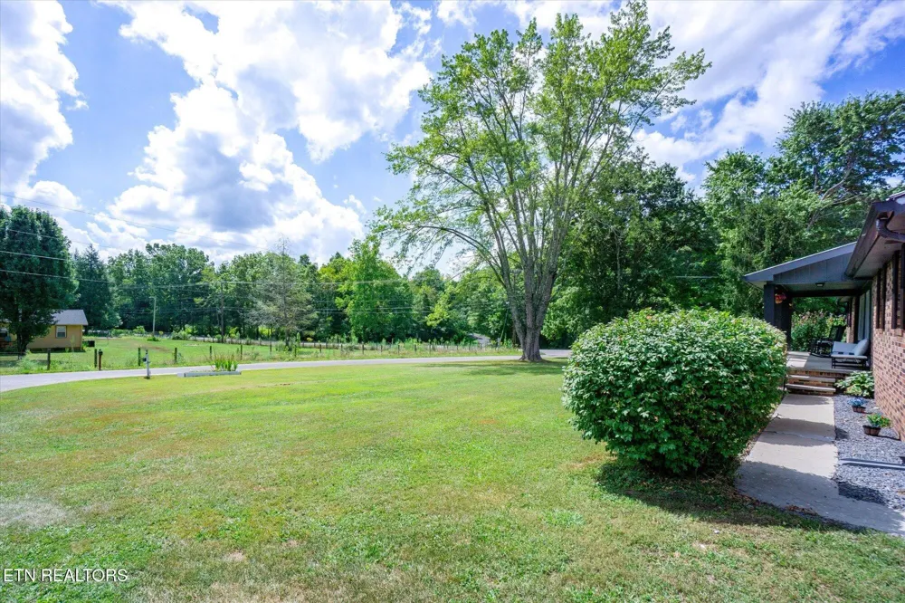 111 Guffey Lane Jamestown, TN 38556