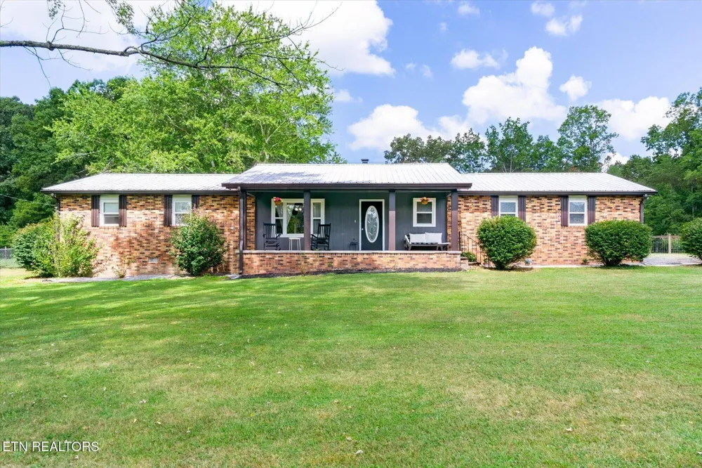 111 Guffey Lane Jamestown, TN 38556