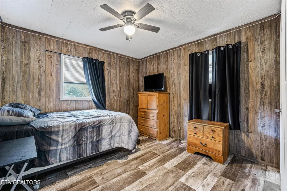 111 Guffey Lane Jamestown, TN 38556