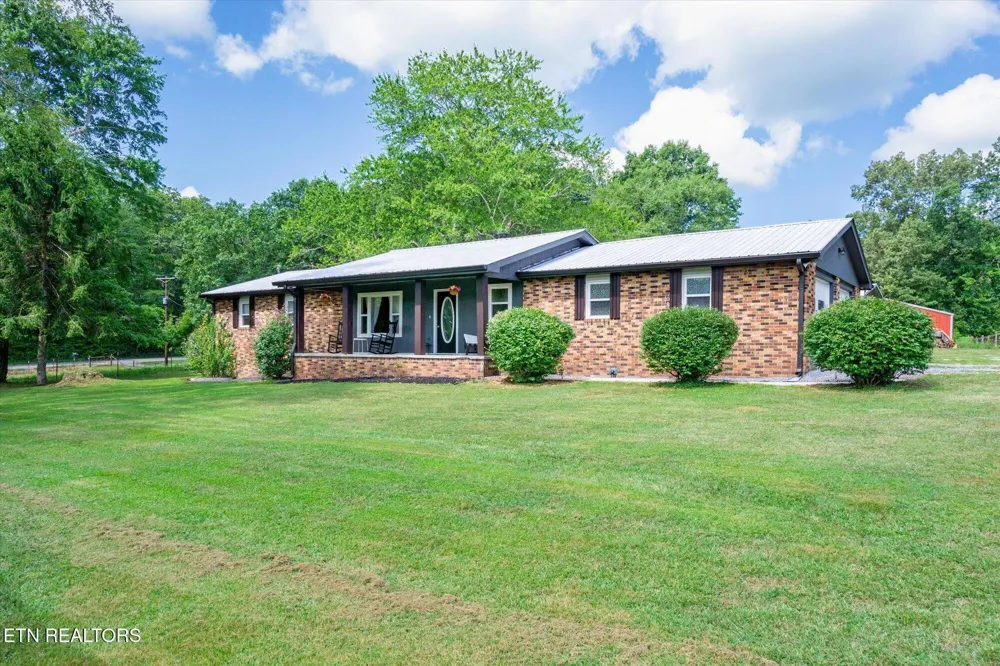 111 Guffey Lane Jamestown, TN 38556