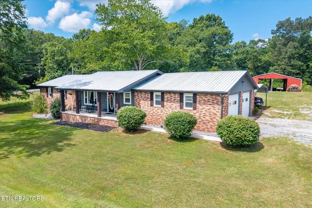 111 Guffey Lane Jamestown, TN 38556