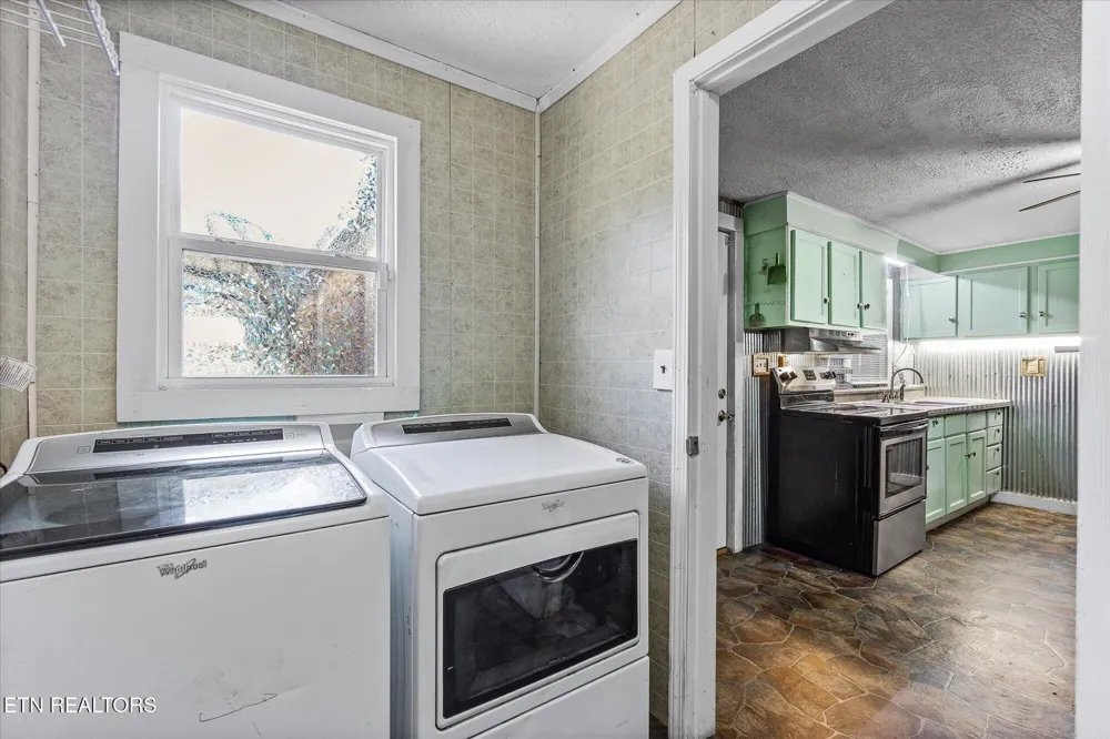 111 Guffey Lane Jamestown, TN 38556