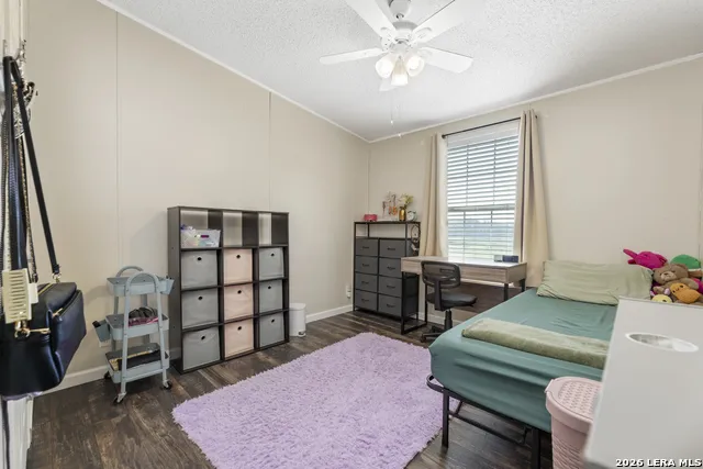111 LONGHORN RD Stockdale, TX 78160