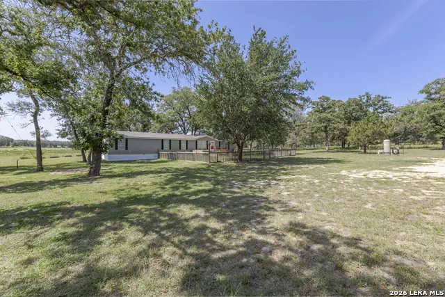 111 LONGHORN RD Stockdale, TX 78160