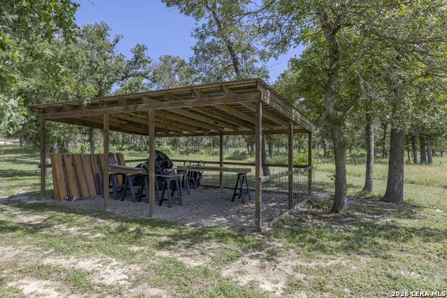 111 LONGHORN RD Stockdale, TX 78160