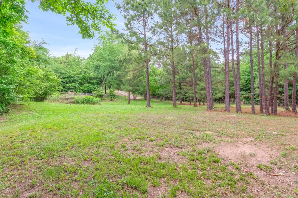 10344 Fm 16 W Lindale, TX 75771