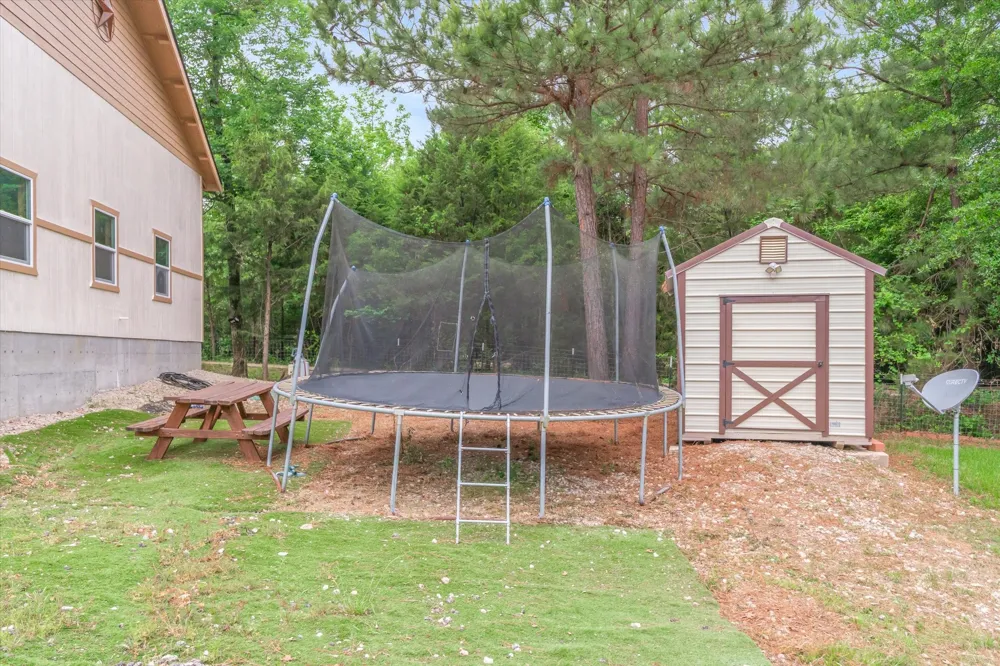 10344 Fm 16 W Lindale, TX 75771