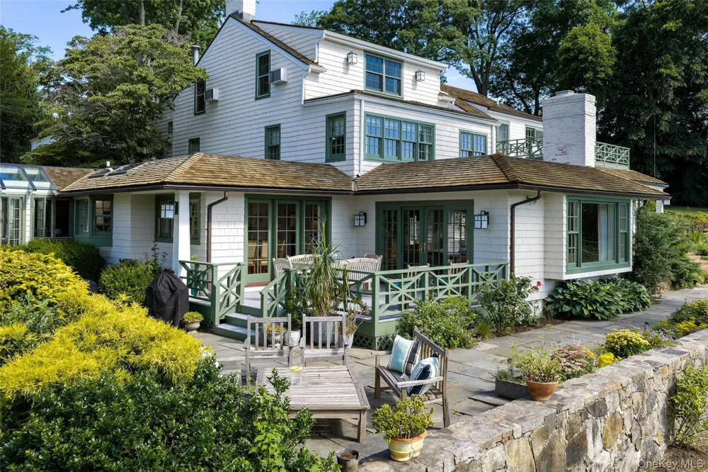 87 Hix Avenue Rye, NY 10580