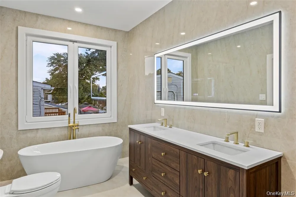 66 Adelhaide Lane East Islip, NY 11730