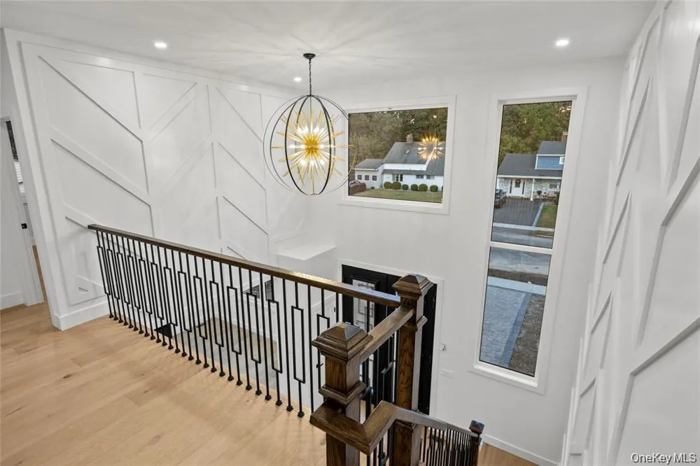 62 Adelhaide Lane East Islip, NY 11730